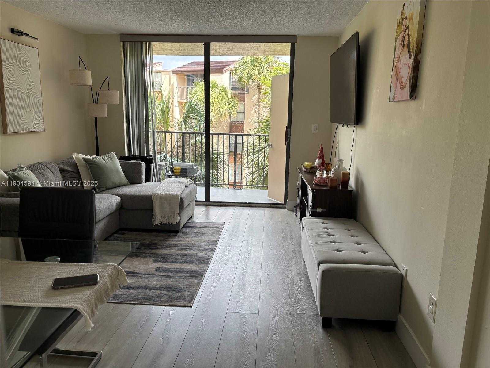 Small Image of 14525 NORTH KENDALL DR #307J, Miami Number 7