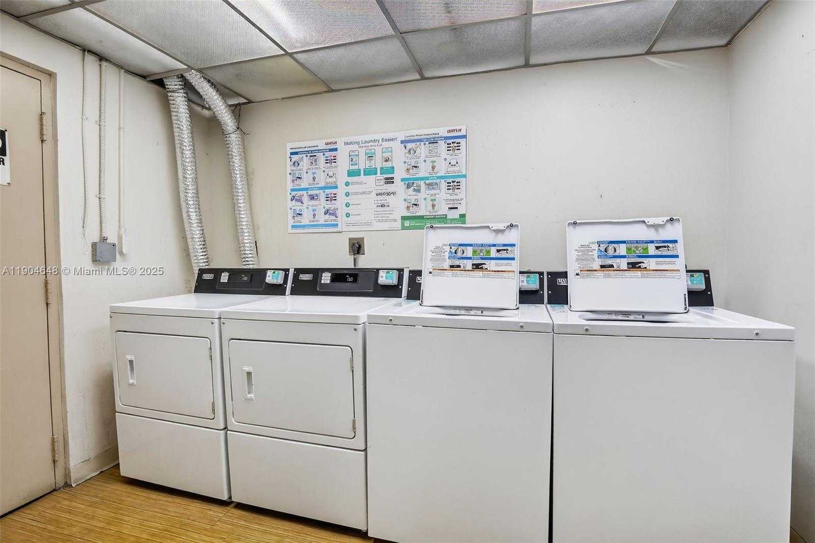 Small Image of 6500 CYPRESS RD #410, Plantation Number 24