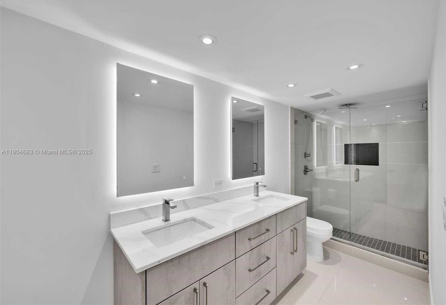 Small Image of 3140 SOUTH OCEAN DR #1011, Hallandale Beach Number 22