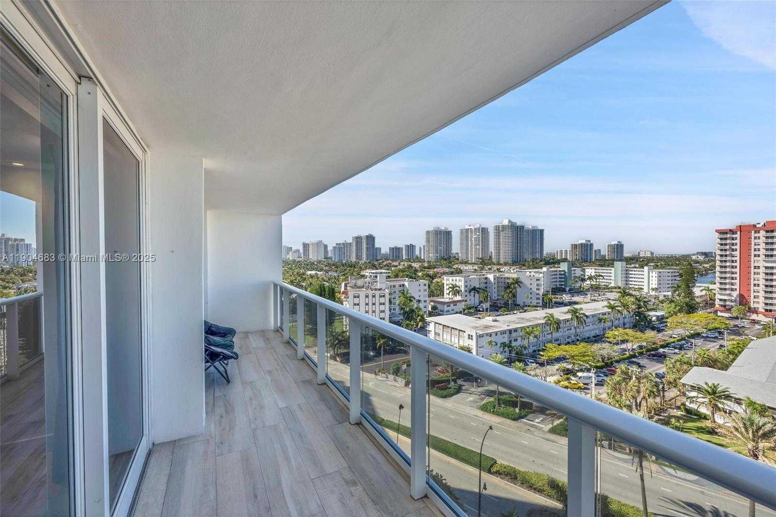 Small Image of 3140 SOUTH OCEAN DR #1011, Hallandale Beach Number 29