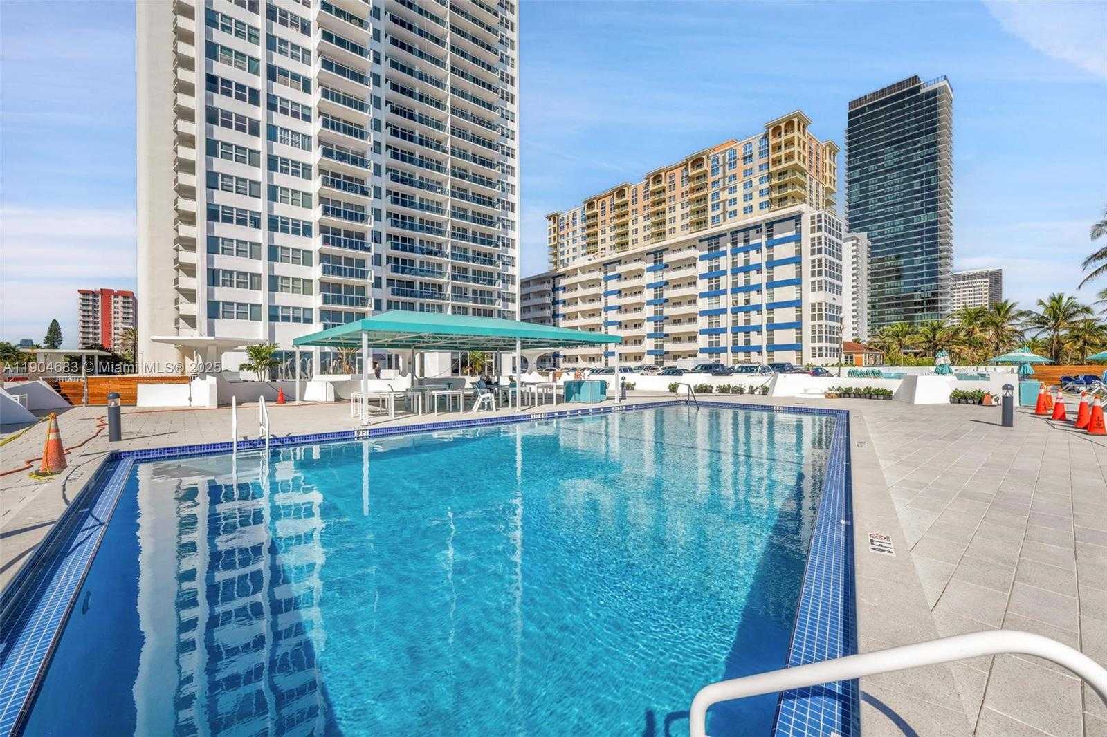 Small Image of 3140 SOUTH OCEAN DR #1011, Hallandale Beach Number 38
