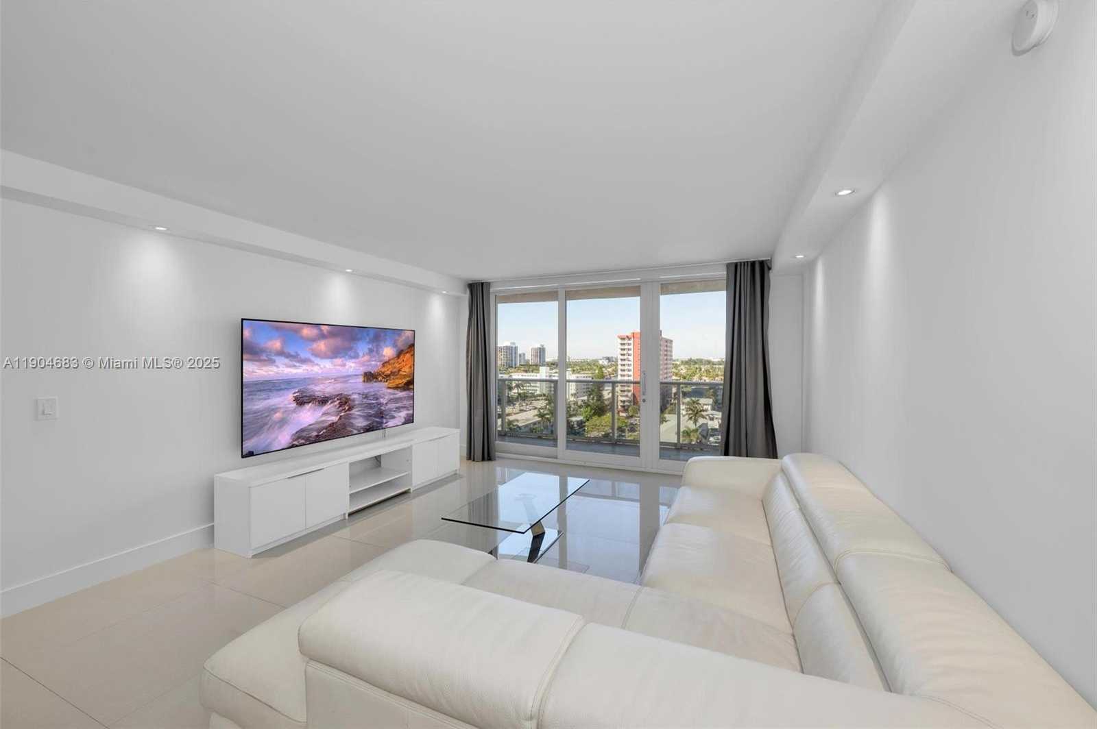 Small Image of 3140 SOUTH OCEAN DR #1011, Hallandale Beach Number 7