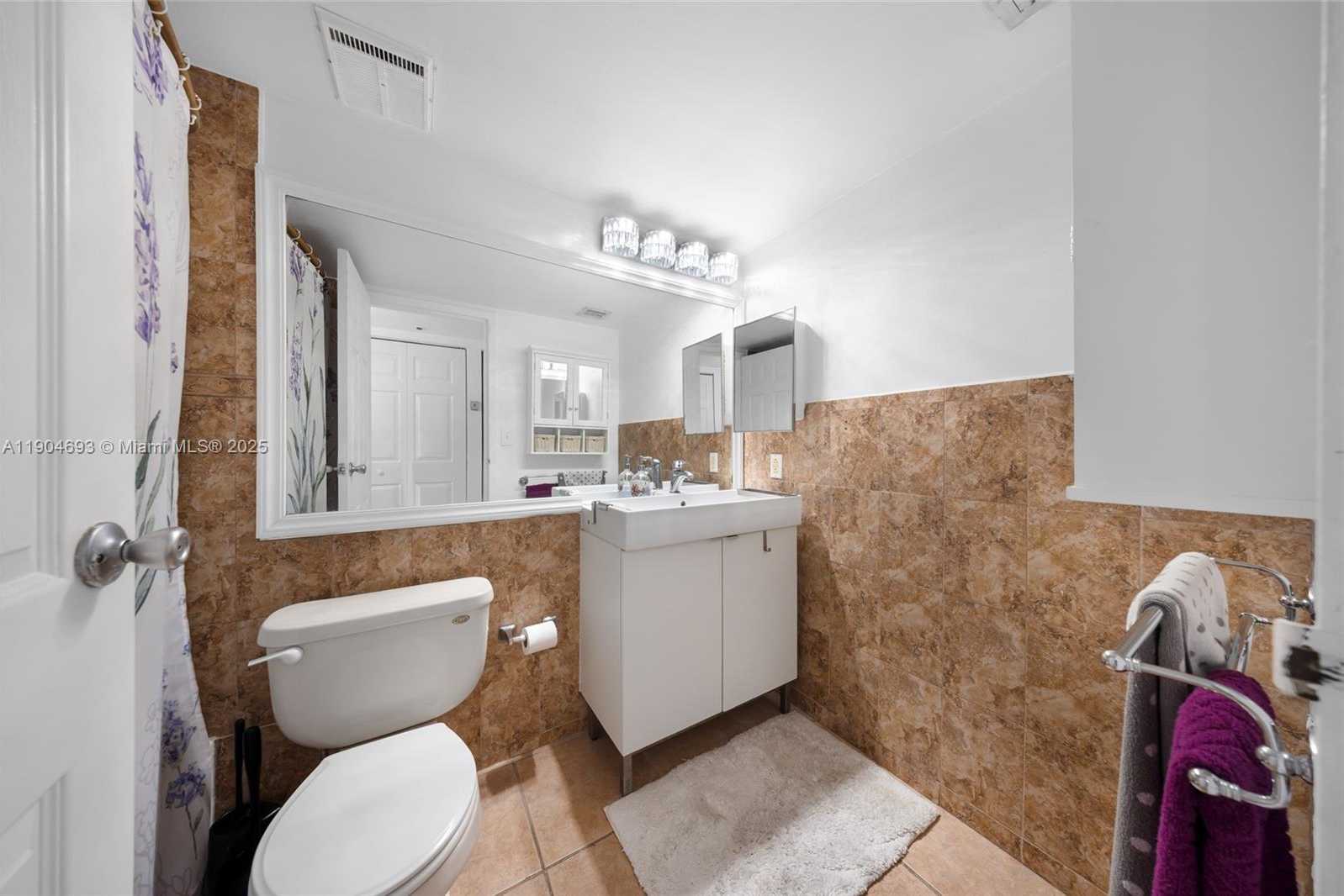 Small Image of 7601 EAST TREASURE DR #1021, North Bay Village Number 23