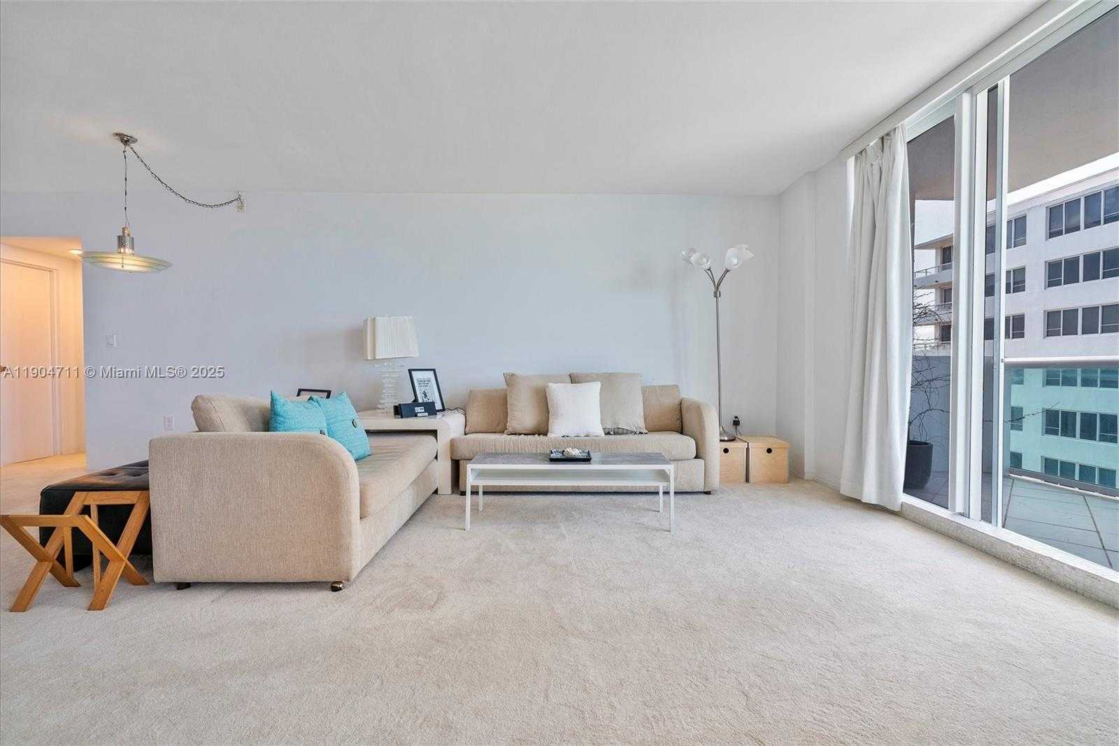 Small Image of 5001 COLLINS AVE #11F, Miami Beach Number 13