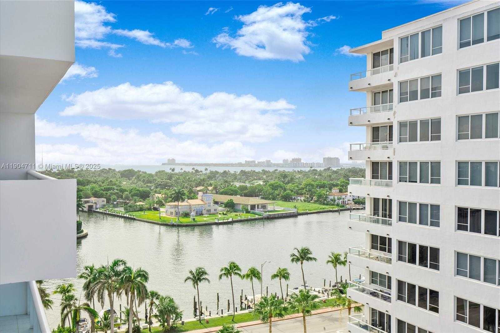 Small Image of 5001 COLLINS AVE #11F, Miami Beach Number 27
