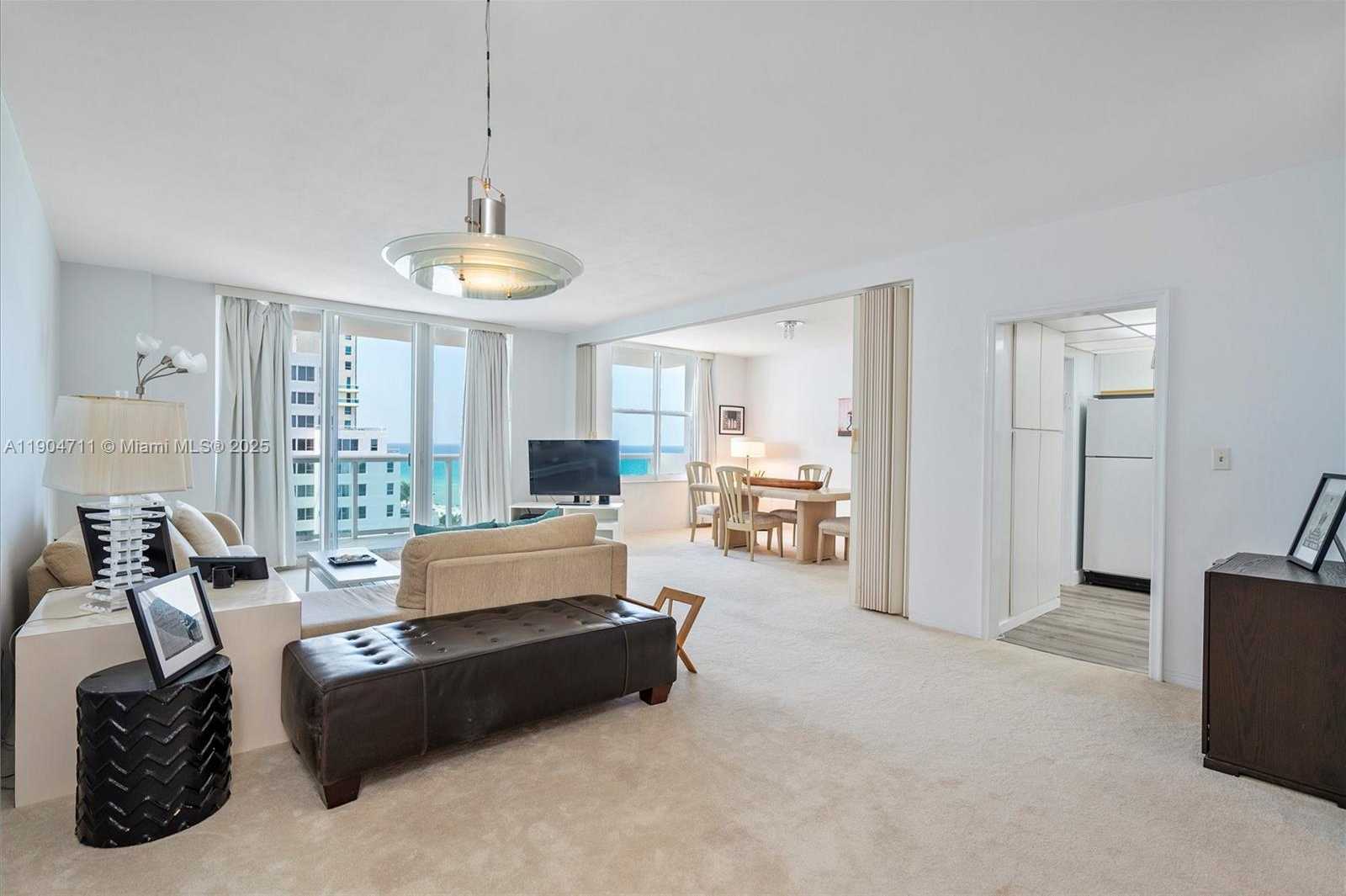 Small Image of 5001 COLLINS AVE #11F, Miami Beach Number 4