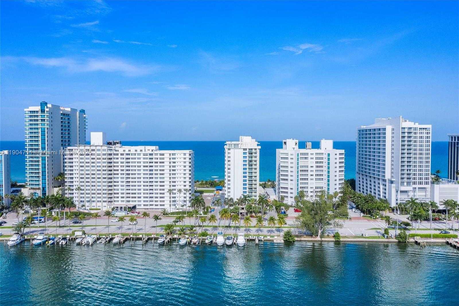 Small Image of 5001 COLLINS AVE #11F, Miami Beach Number 41