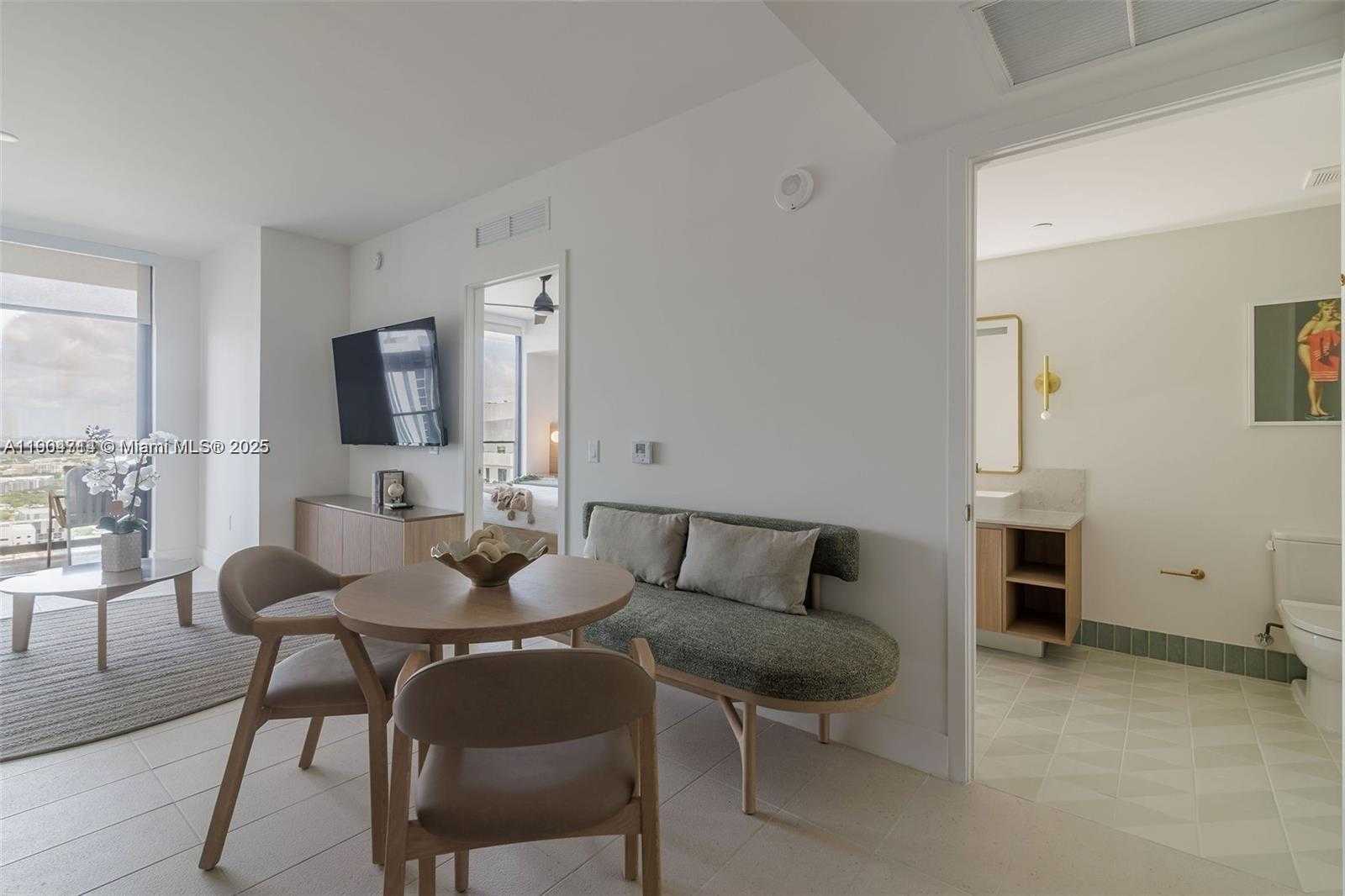 Small Image of 159 NORTH EAST 6TH ST #2404, Miami Number 13