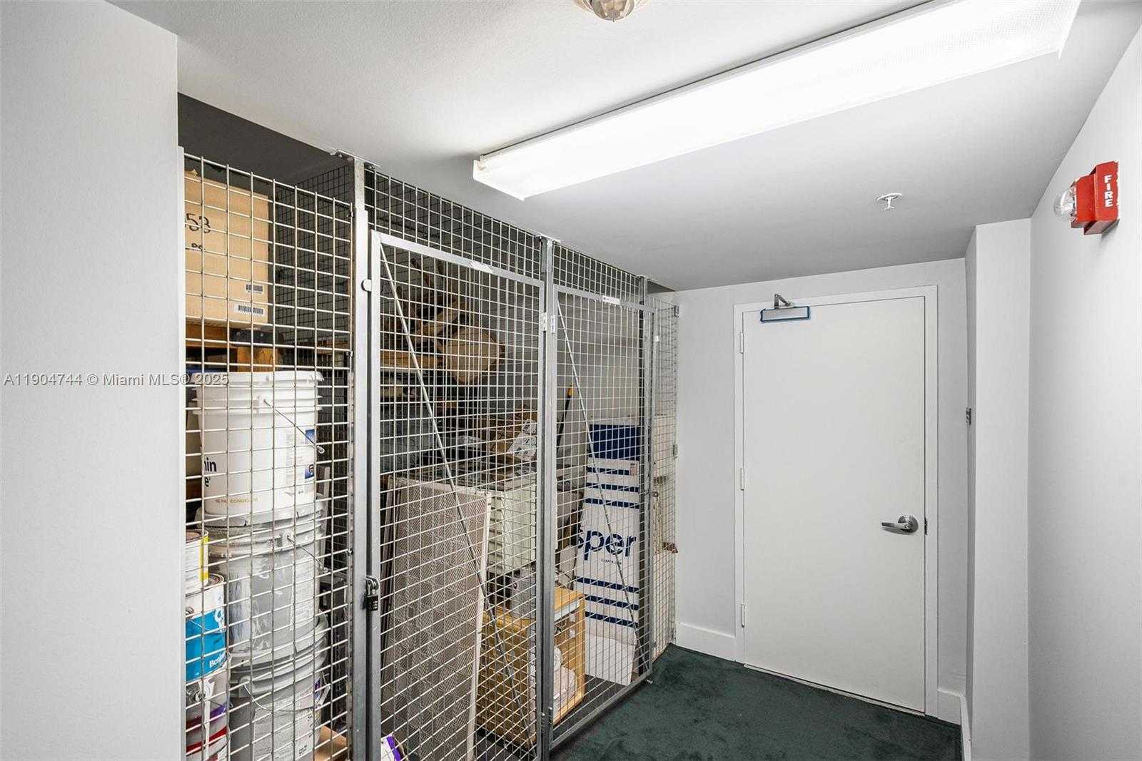 Small Image of 665 NORTH EAST 25TH ST #PHII02, Miami Number 22