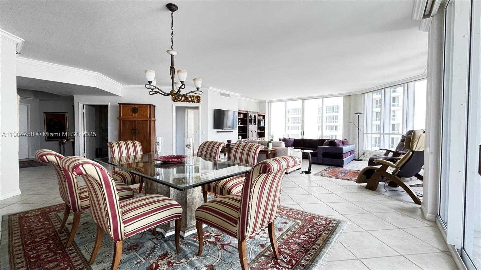 Small Image of 21150 POINT PL #1202, Aventura Number 15