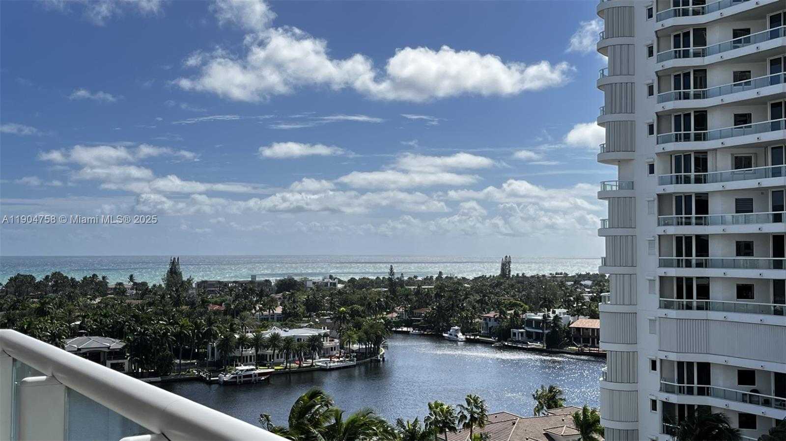 Small Image of 21150 POINT PL #1202, Aventura Number 25