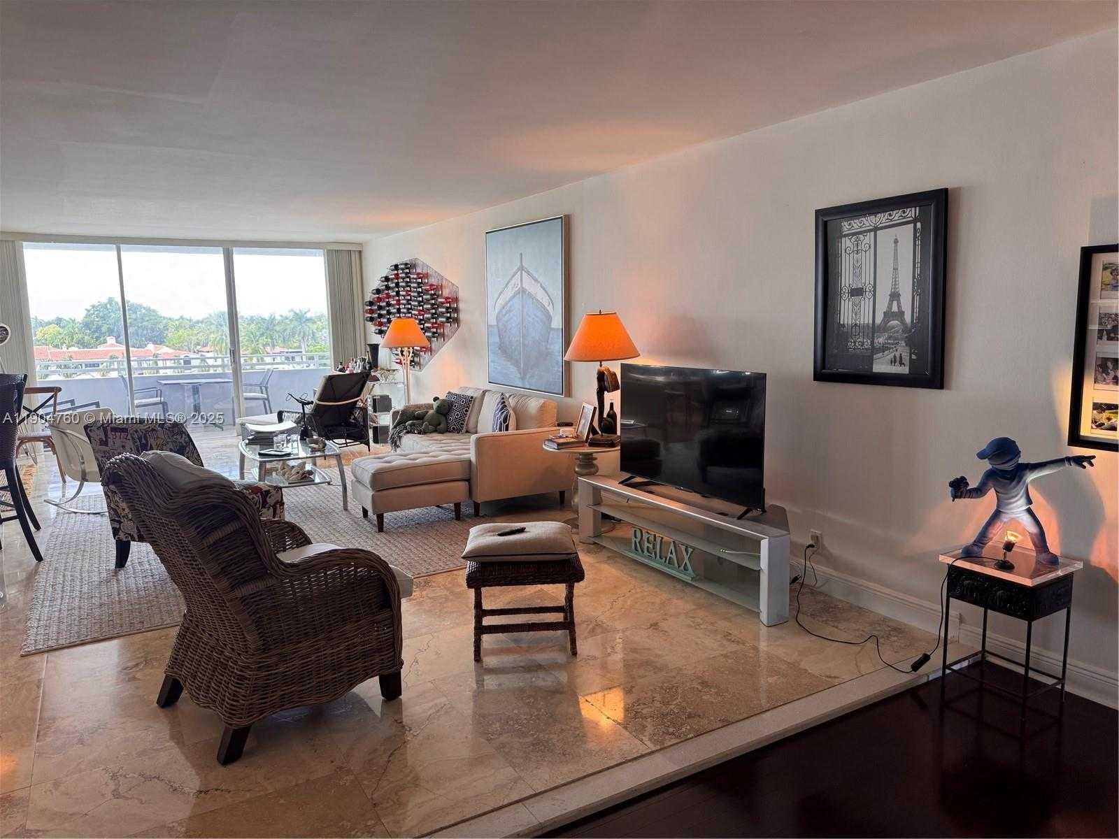 Small Image of 5700 COLLINS AVE #5L, Miami Beach Number 11