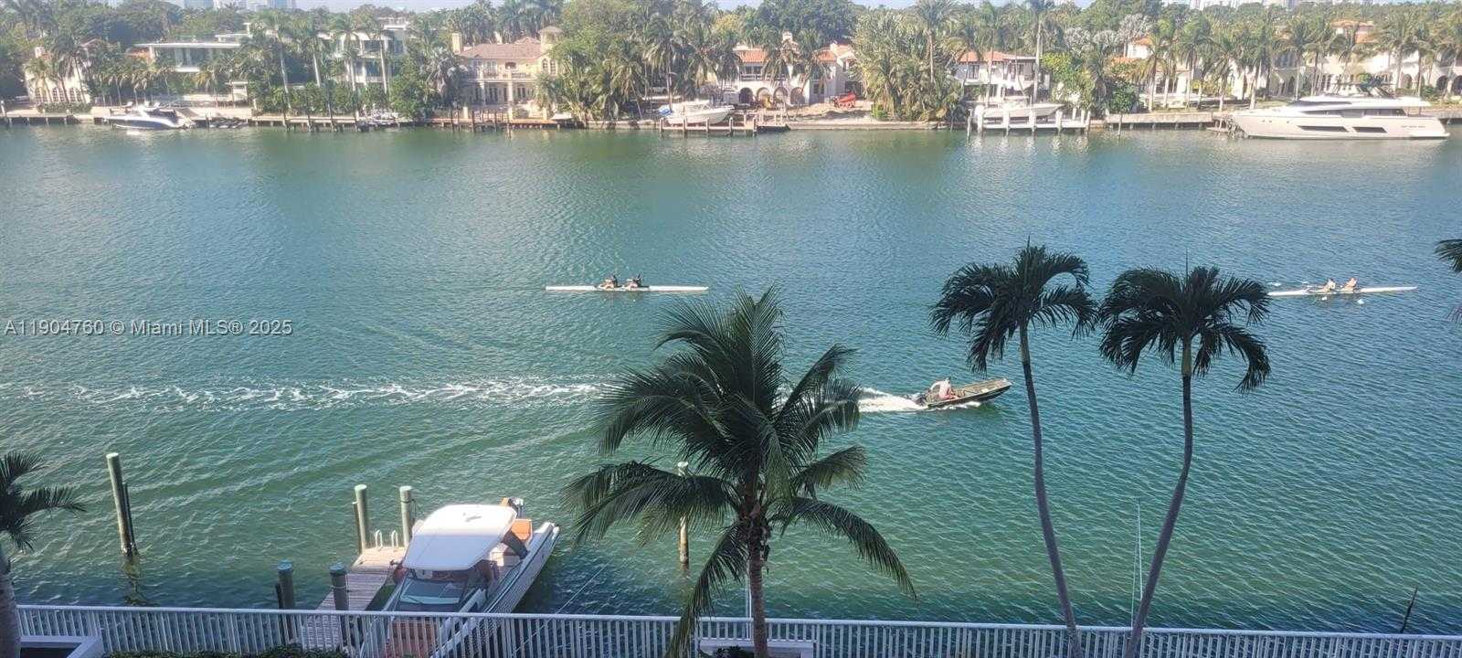 Small Image of 5700 COLLINS AVE #5L, Miami Beach Number 2