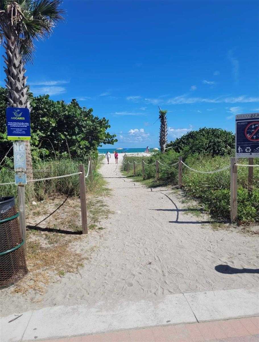 Small Image of 5700 COLLINS AVE #5L, Miami Beach Number 27