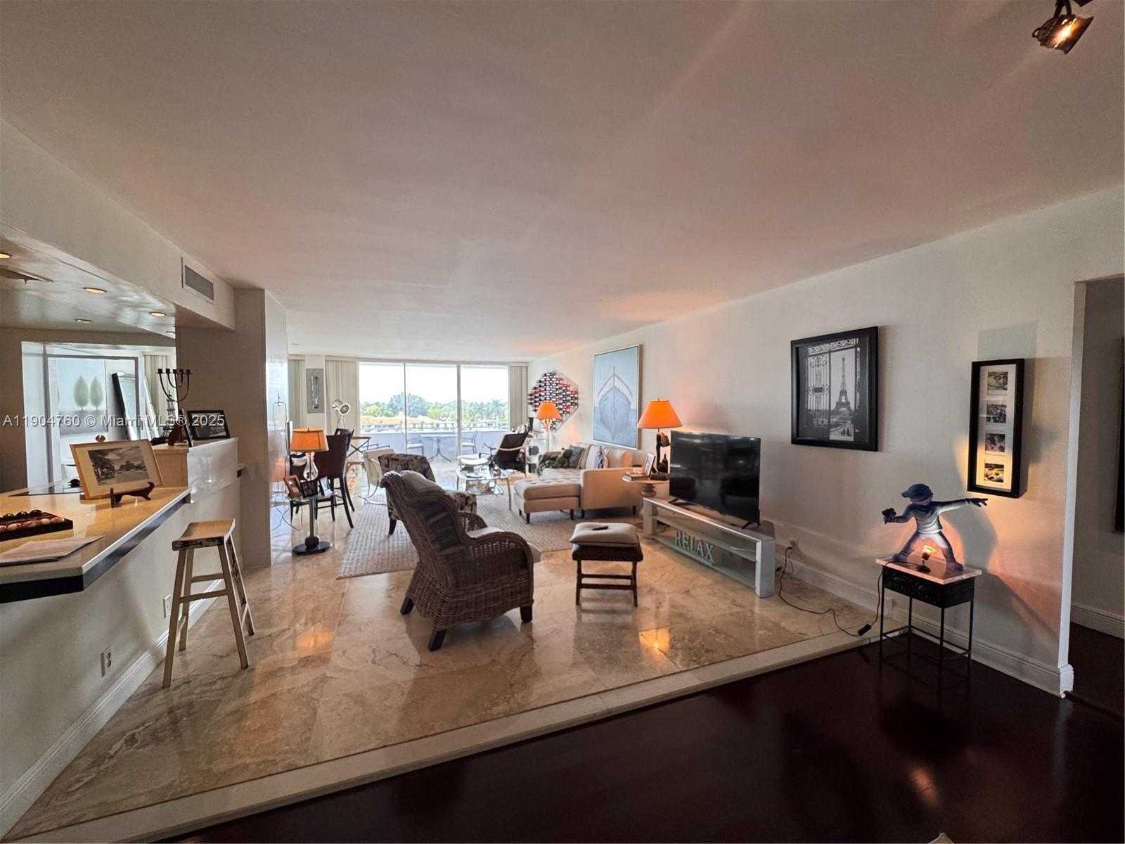 Small Image of 5700 COLLINS AVE #5L, Miami Beach Number 9