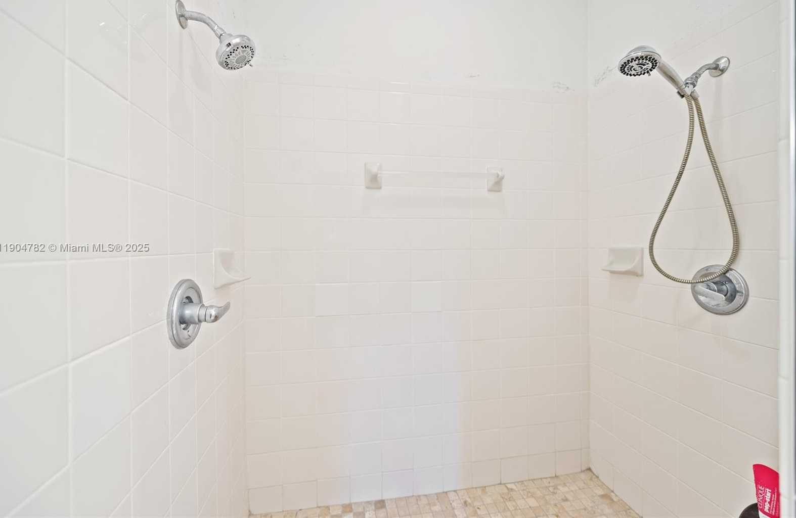 Small Image of 1634 PASSION VINE CIR #31-2, Weston Number 15