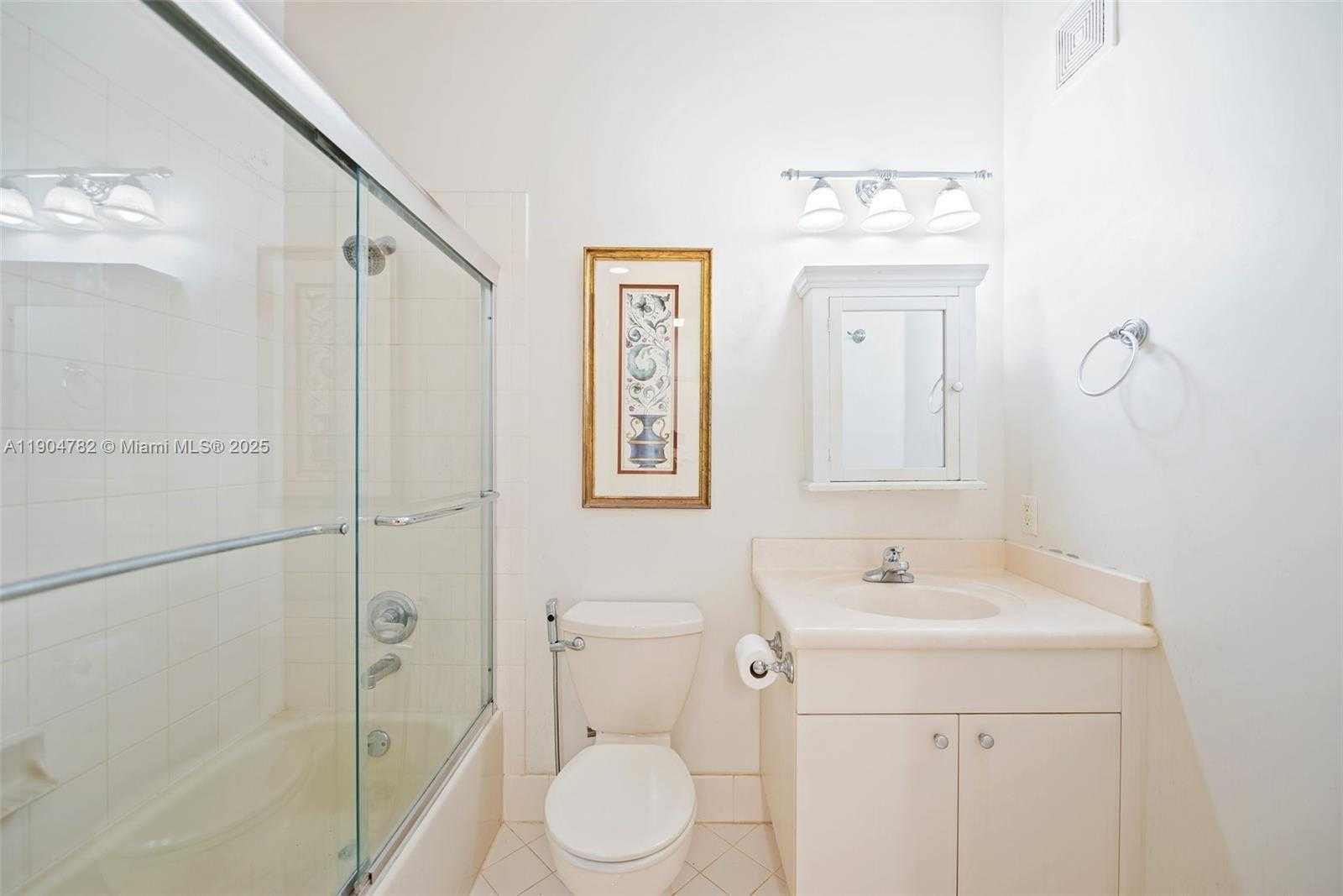 Small Image of 1634 PASSION VINE CIR #31-2, Weston Number 19