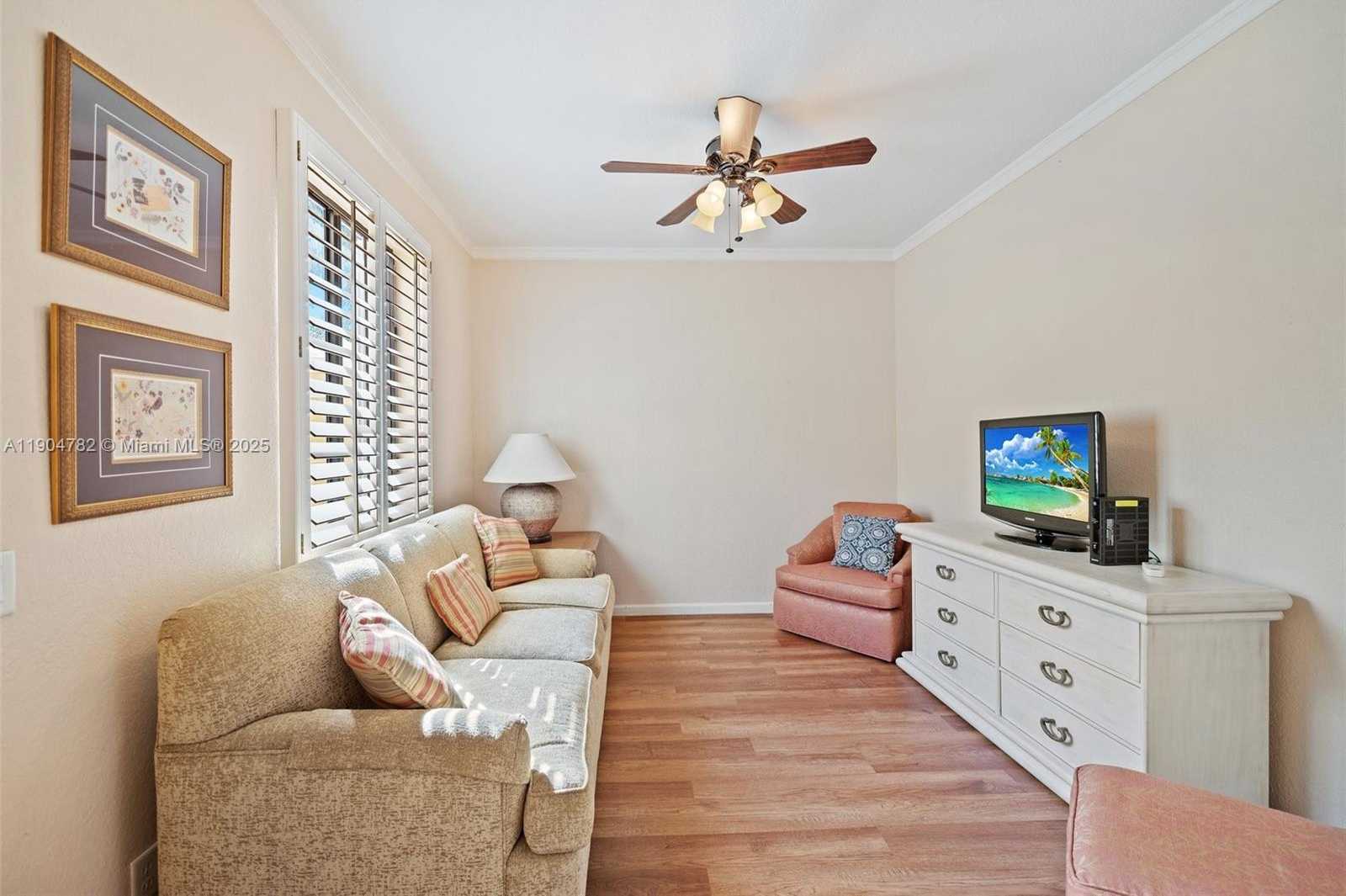 Small Image of 1634 PASSION VINE CIR #31-2, Weston Number 4