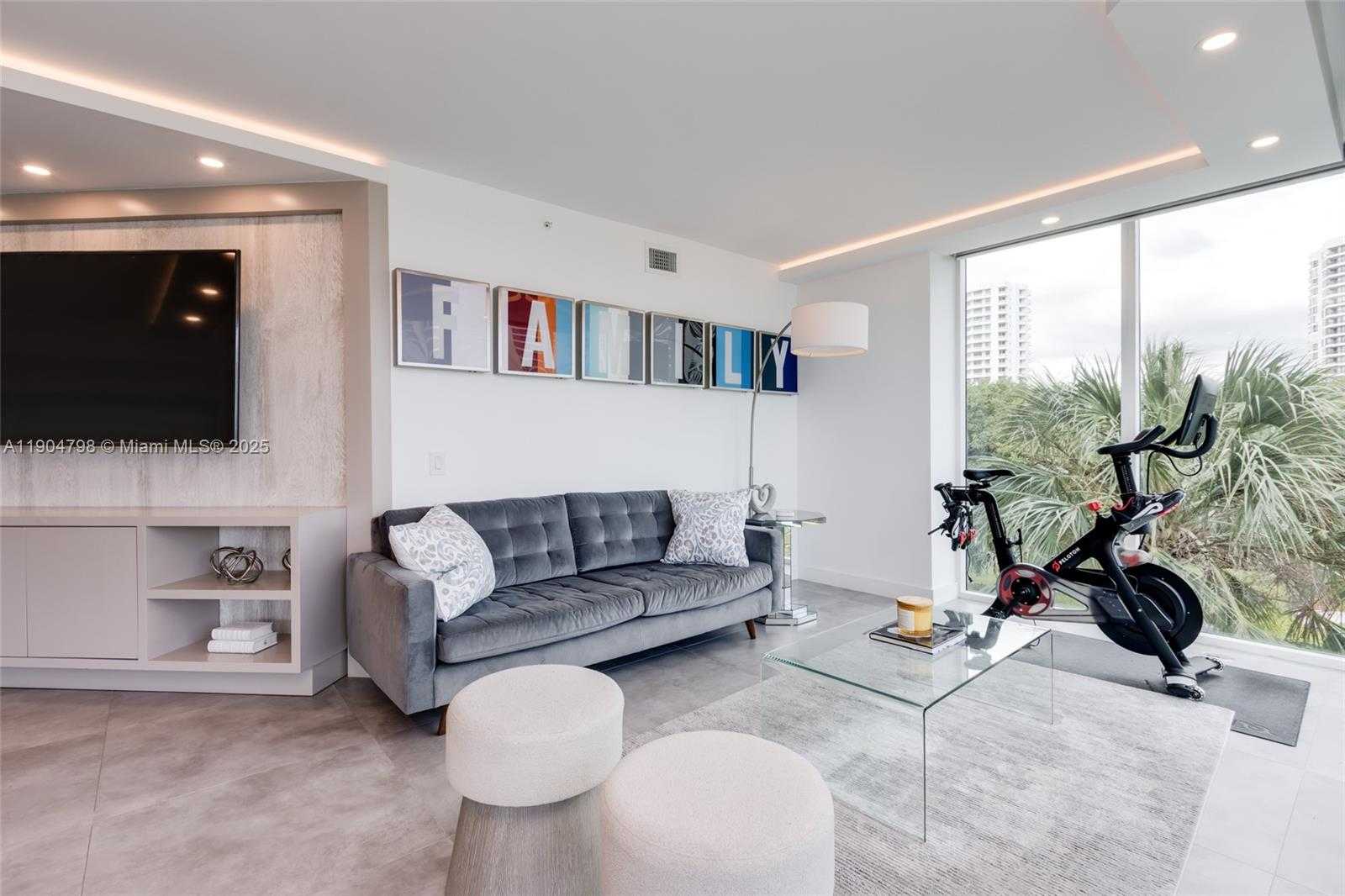 Small Image of 3370 HIDDEN BAY DR #303, Aventura Number 11