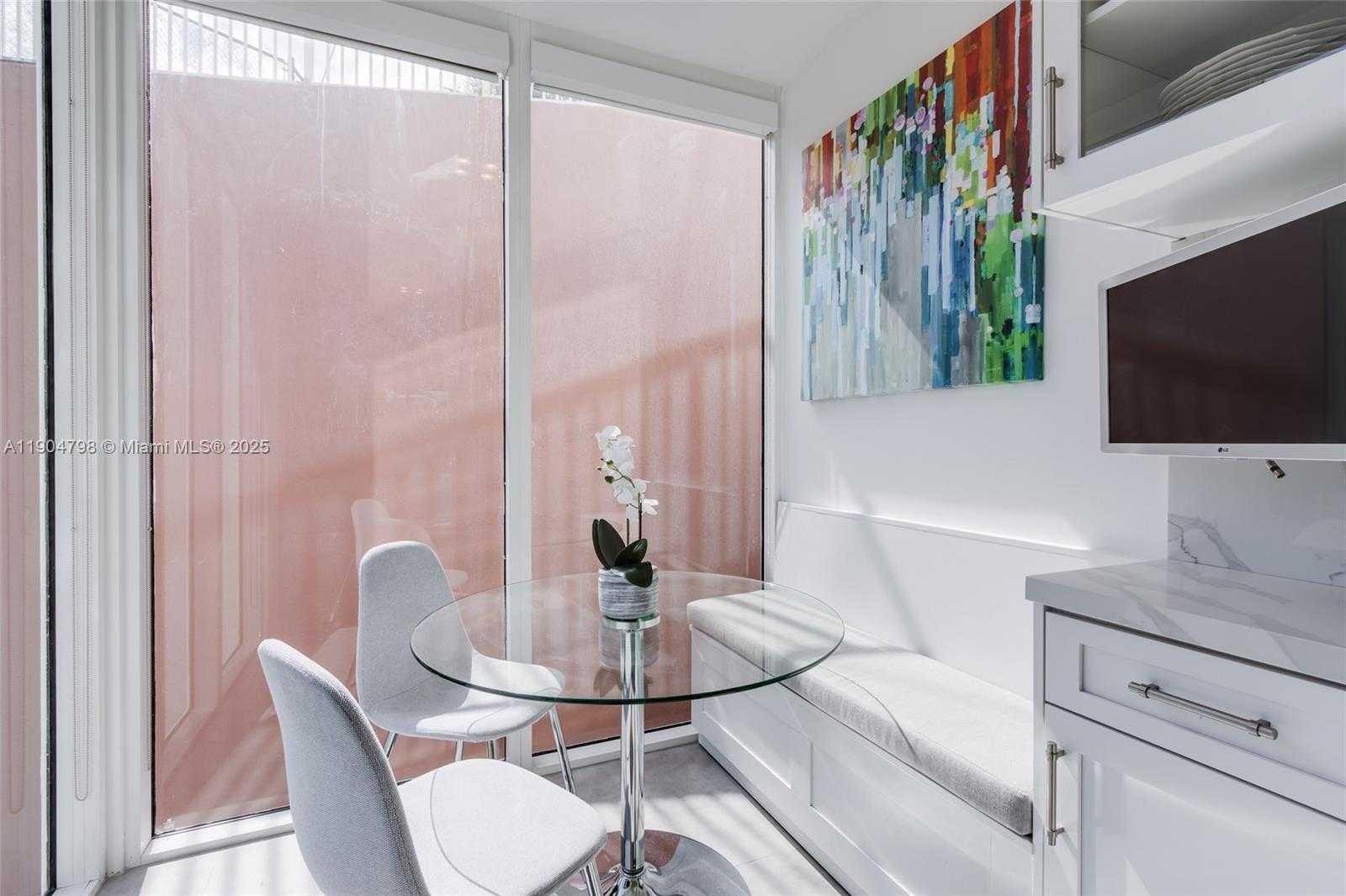 Small Image of 3370 HIDDEN BAY DR #303, Aventura Number 19