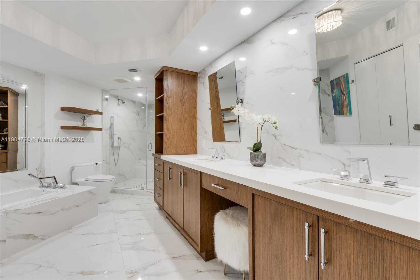 Small Image of 3370 HIDDEN BAY DR #303, Aventura Number 25