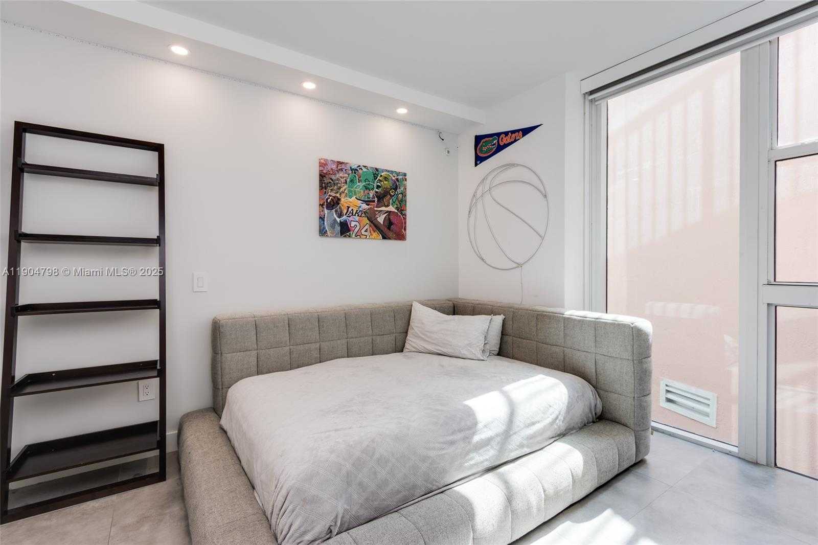 Small Image of 3370 HIDDEN BAY DR #303, Aventura Number 31