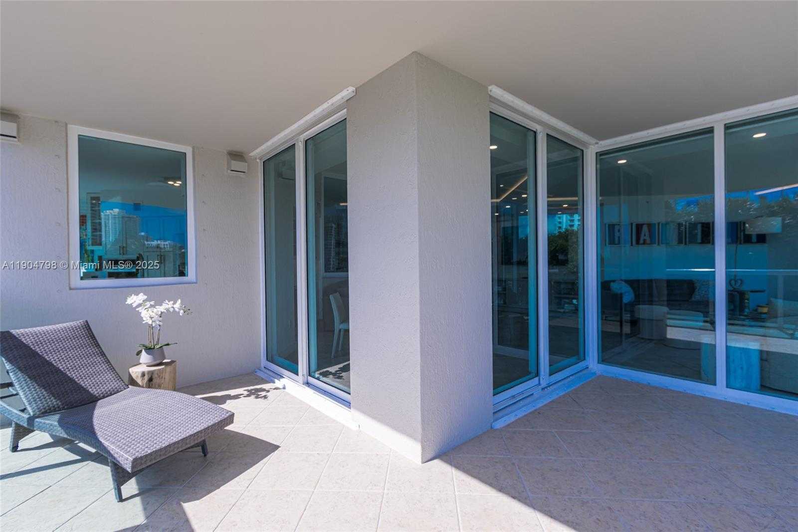 Small Image of 3370 HIDDEN BAY DR #303, Aventura Number 37