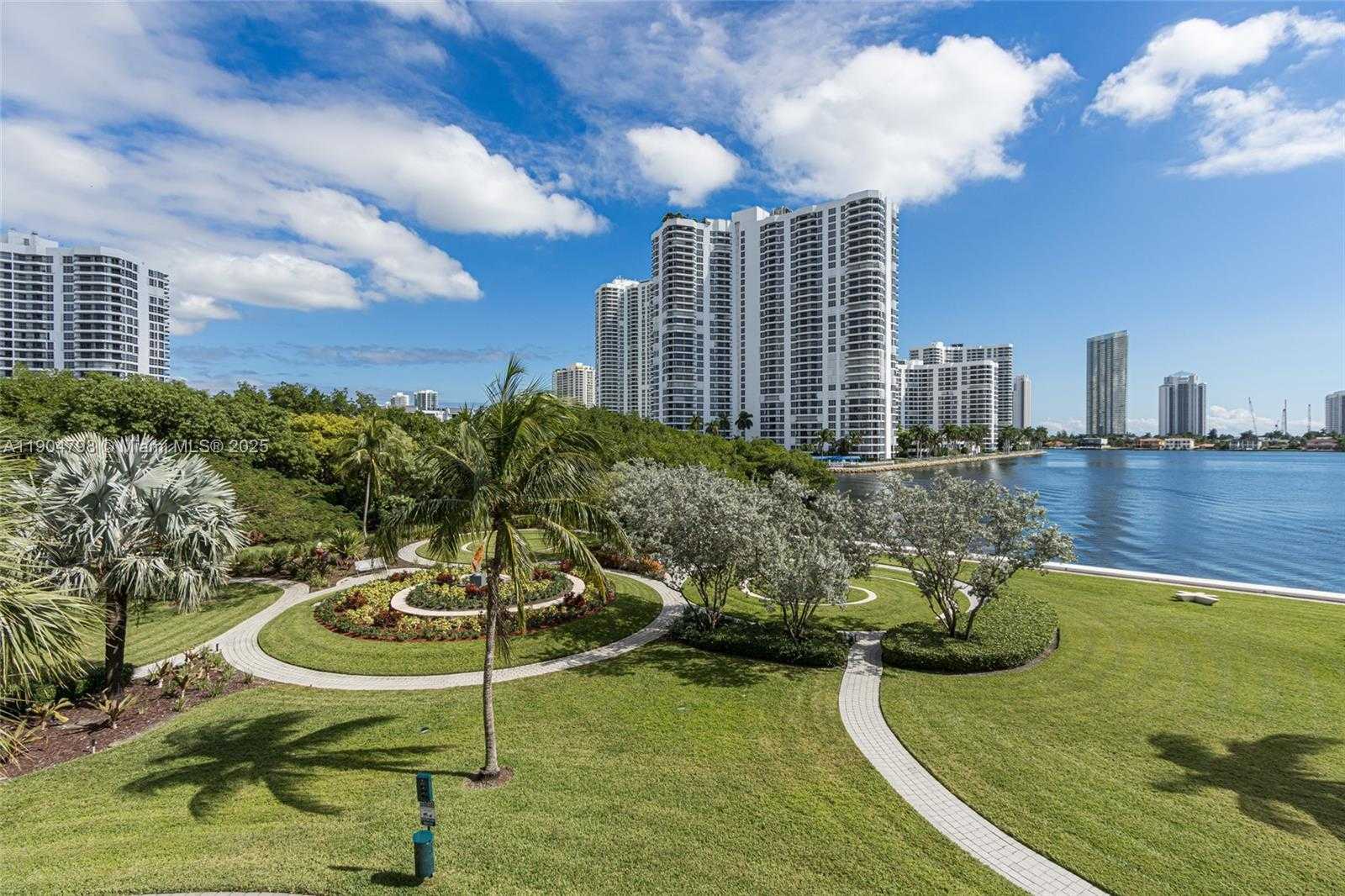 Small Image of 3370 HIDDEN BAY DR #303, Aventura Number 39