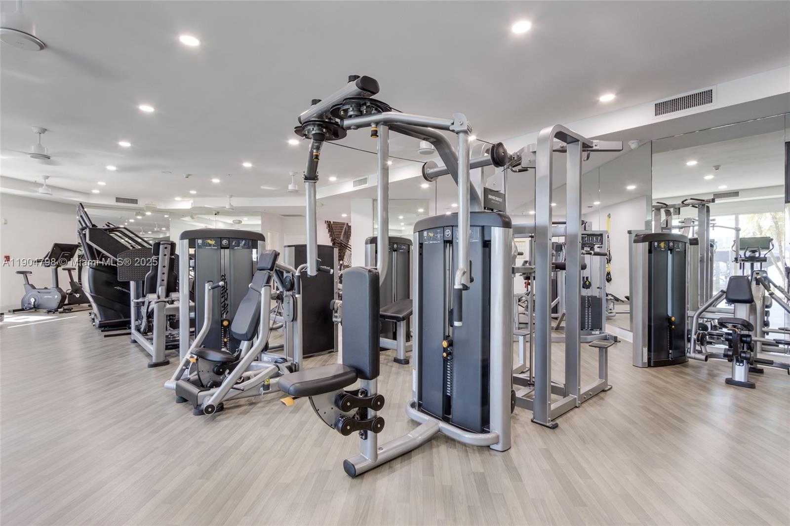 Small Image of 3370 HIDDEN BAY DR #303, Aventura Number 44