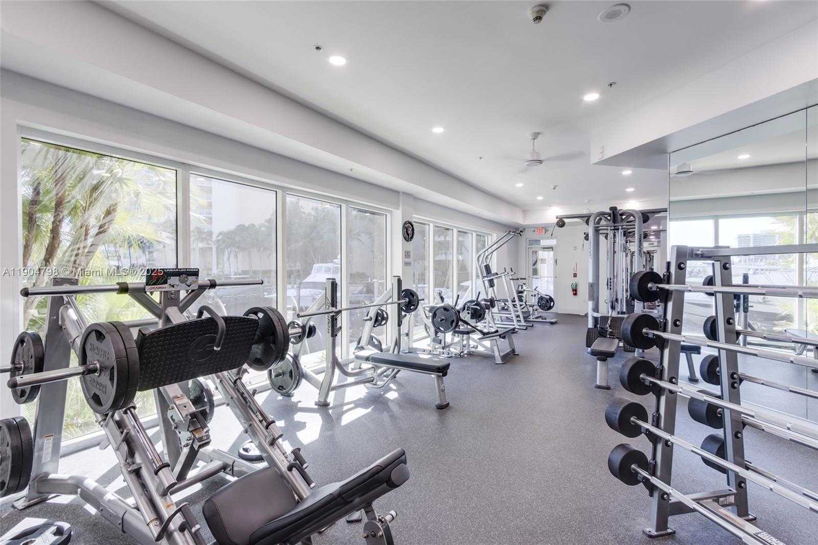 Small Image of 3370 HIDDEN BAY DR #303, Aventura Number 46