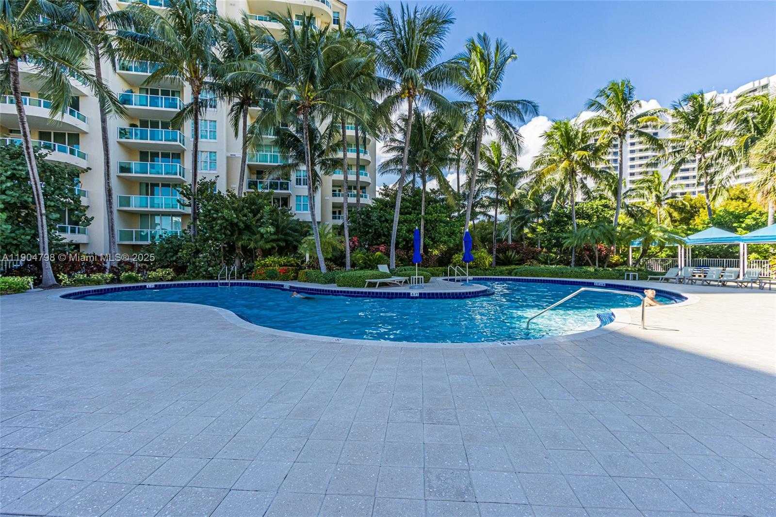 Small Image of 3370 HIDDEN BAY DR #303, Aventura Number 47