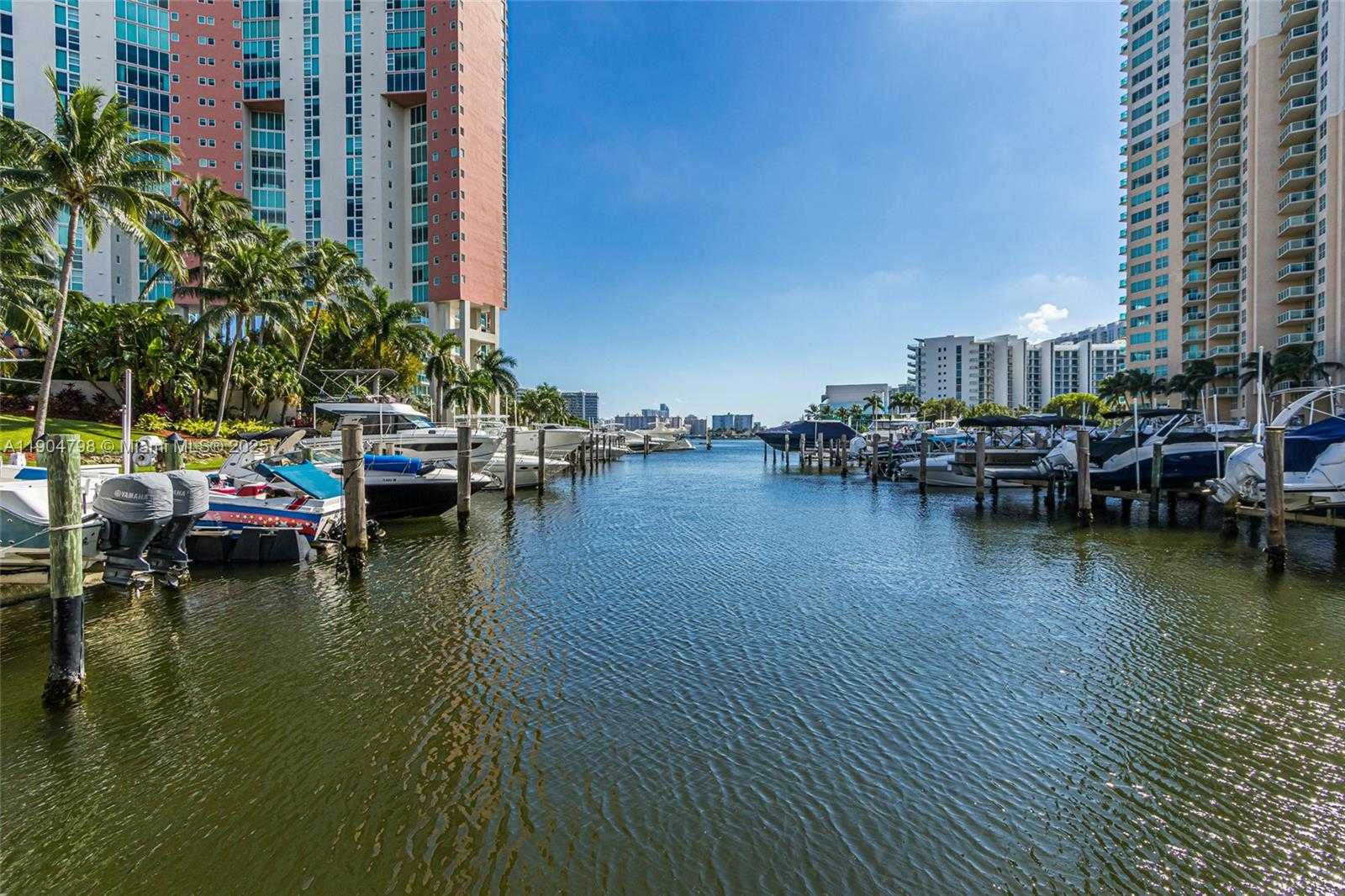 Small Image of 3370 HIDDEN BAY DR #303, Aventura Number 50