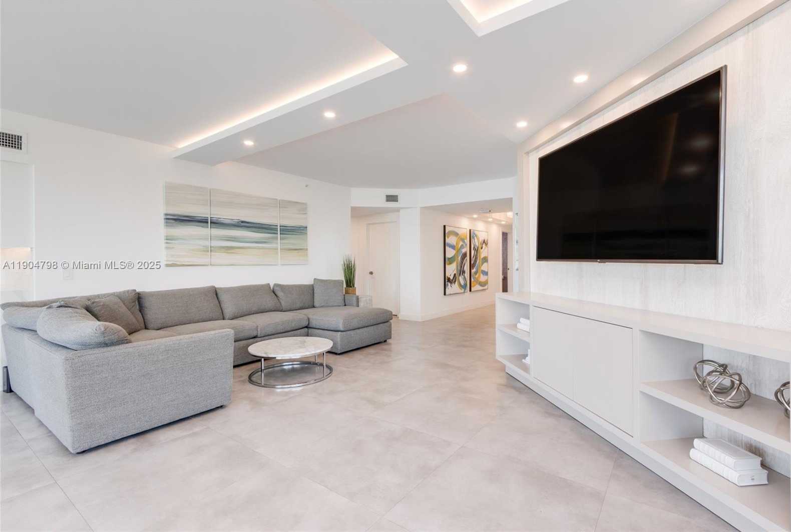 Small Image of 3370 HIDDEN BAY DR #303, Aventura Number 7