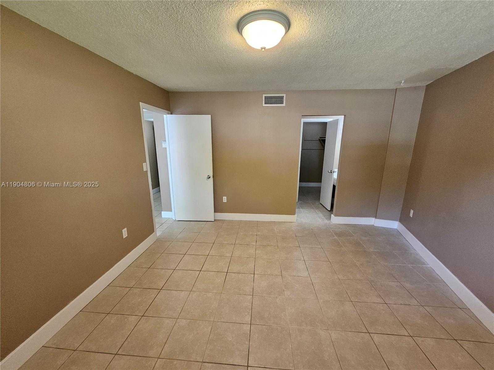 Small Image of 7490 MIAMI LAKES DR #A108, Miami Lakes Number 11