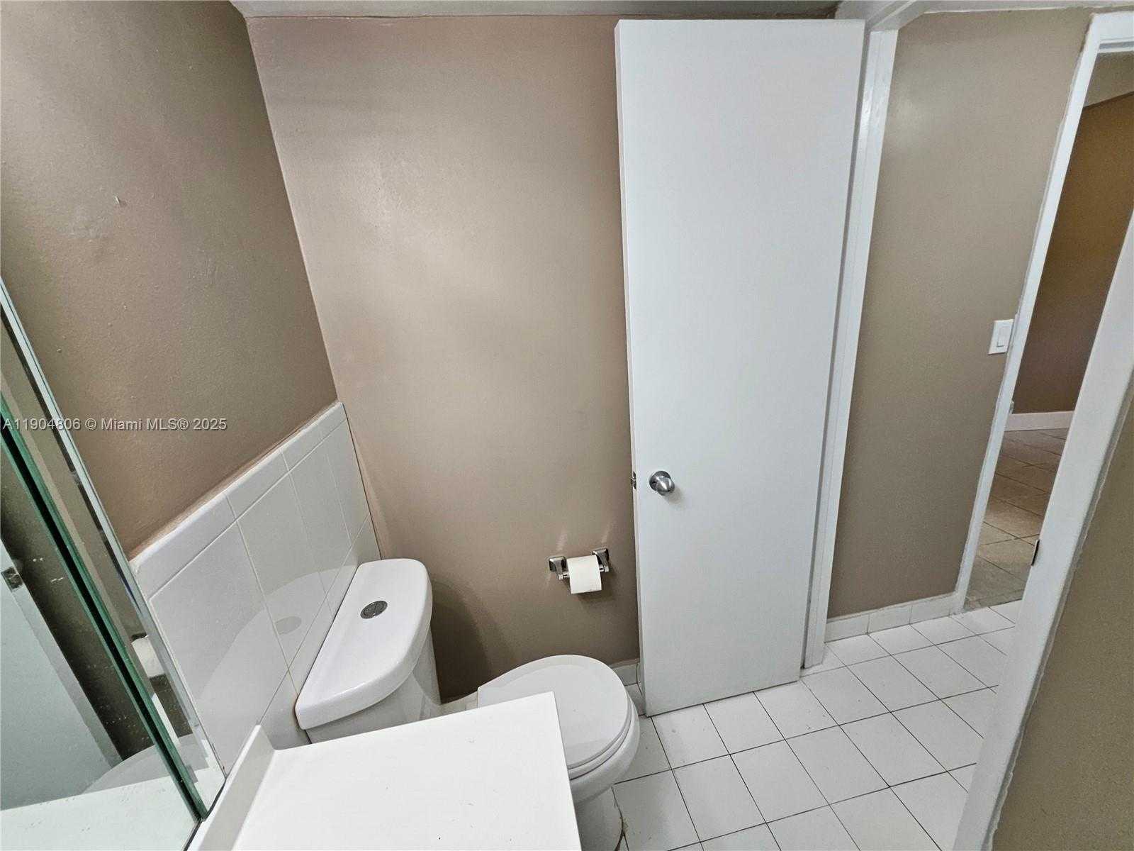 Small Image of 7490 MIAMI LAKES DR #A108, Miami Lakes Number 14