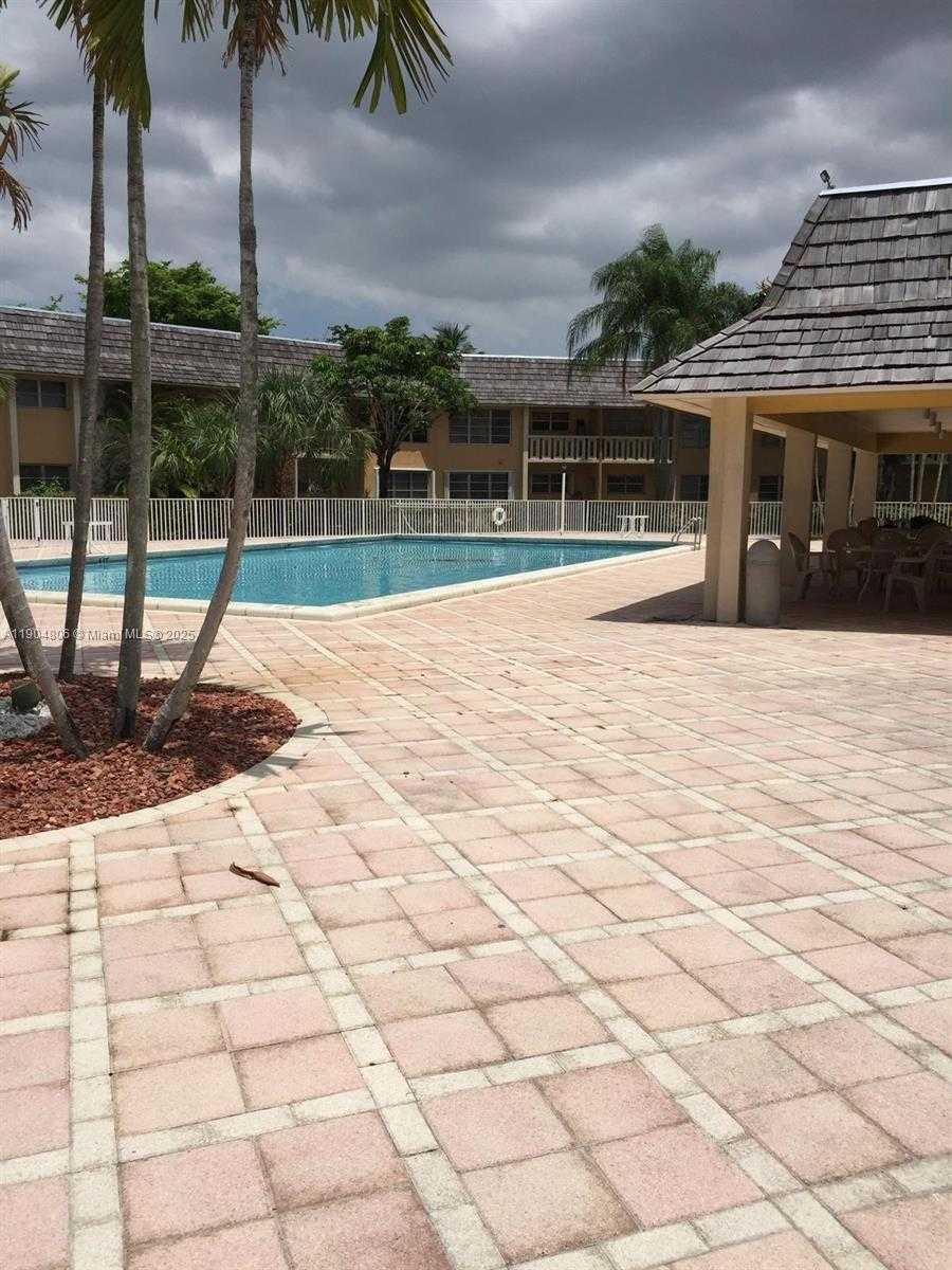 Small Image of 7490 MIAMI LAKES DR #A108, Miami Lakes Number 23