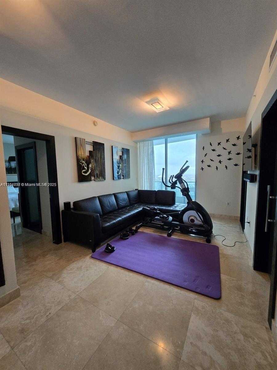 Small Image of 900 BISCAYNE BLVD #3902, Miami Number 15