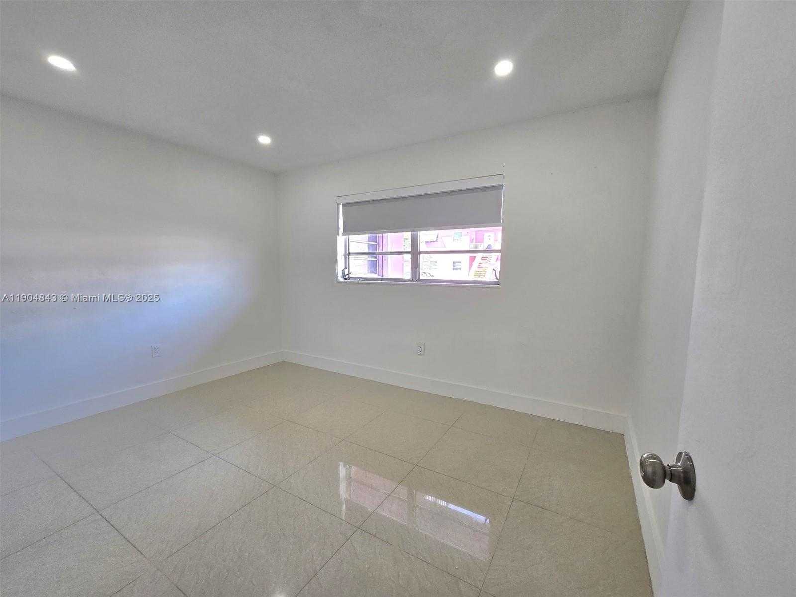 Small Image of 7520 SOUTH WEST 82ND ST #G118, Miami Number 18