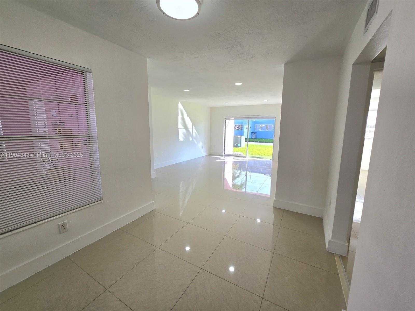 Small Image of 7520 SOUTH WEST 82ND ST #G118, Miami Number 2