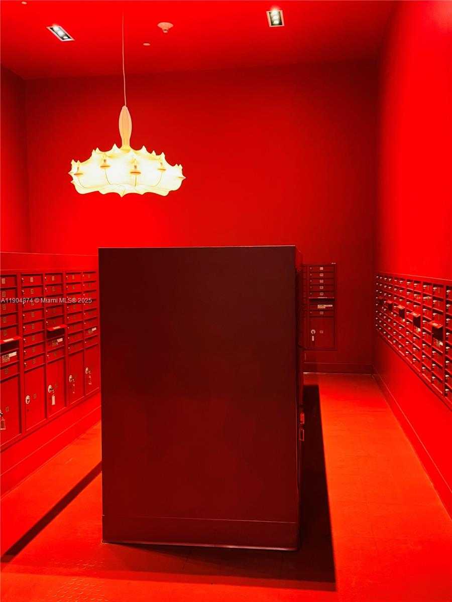 Imagen de Pequeño Objeto