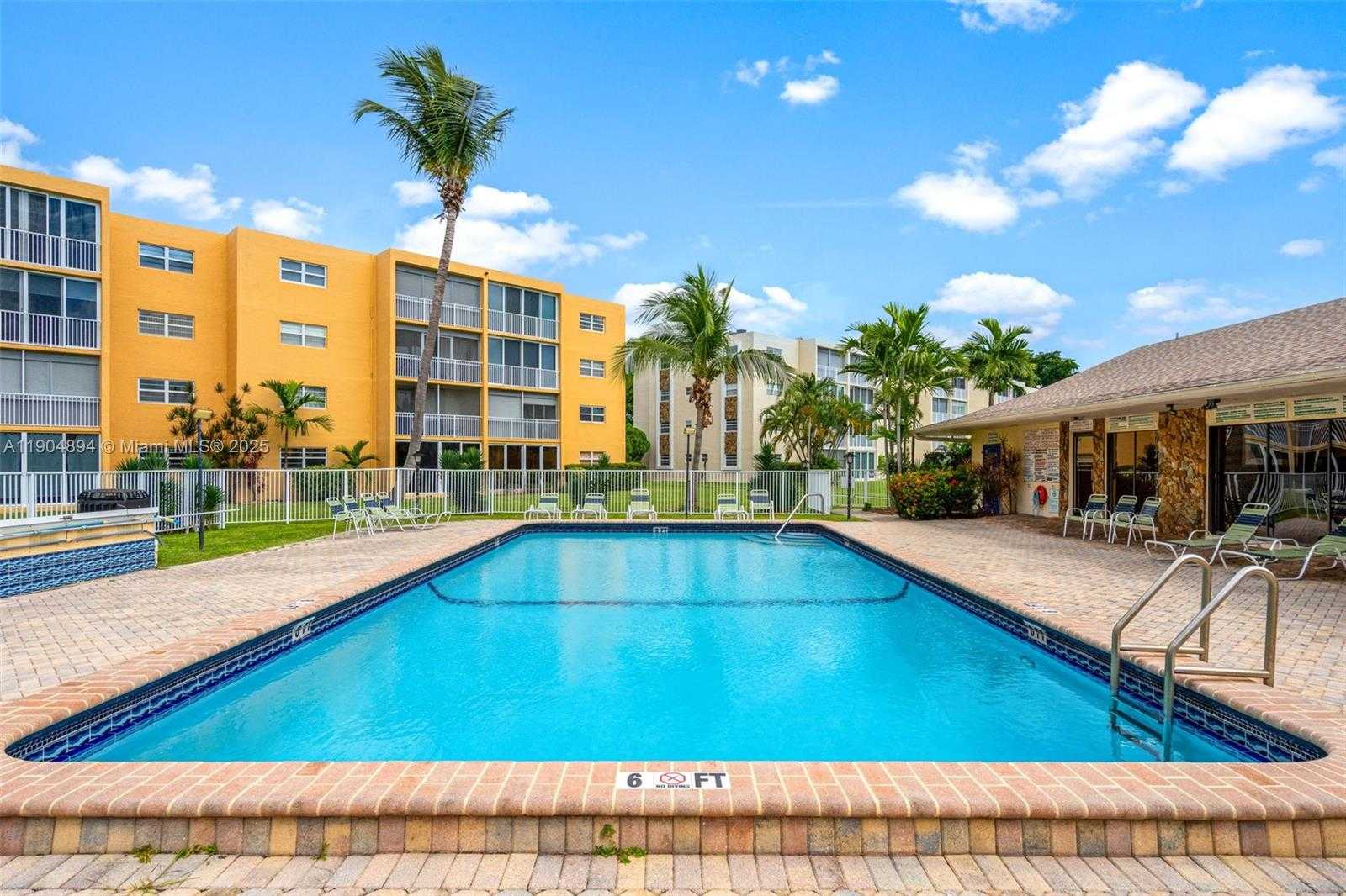 Small Image of 1024 SOUTH EAST 3RD AVE #301, Dania Beach Number 17