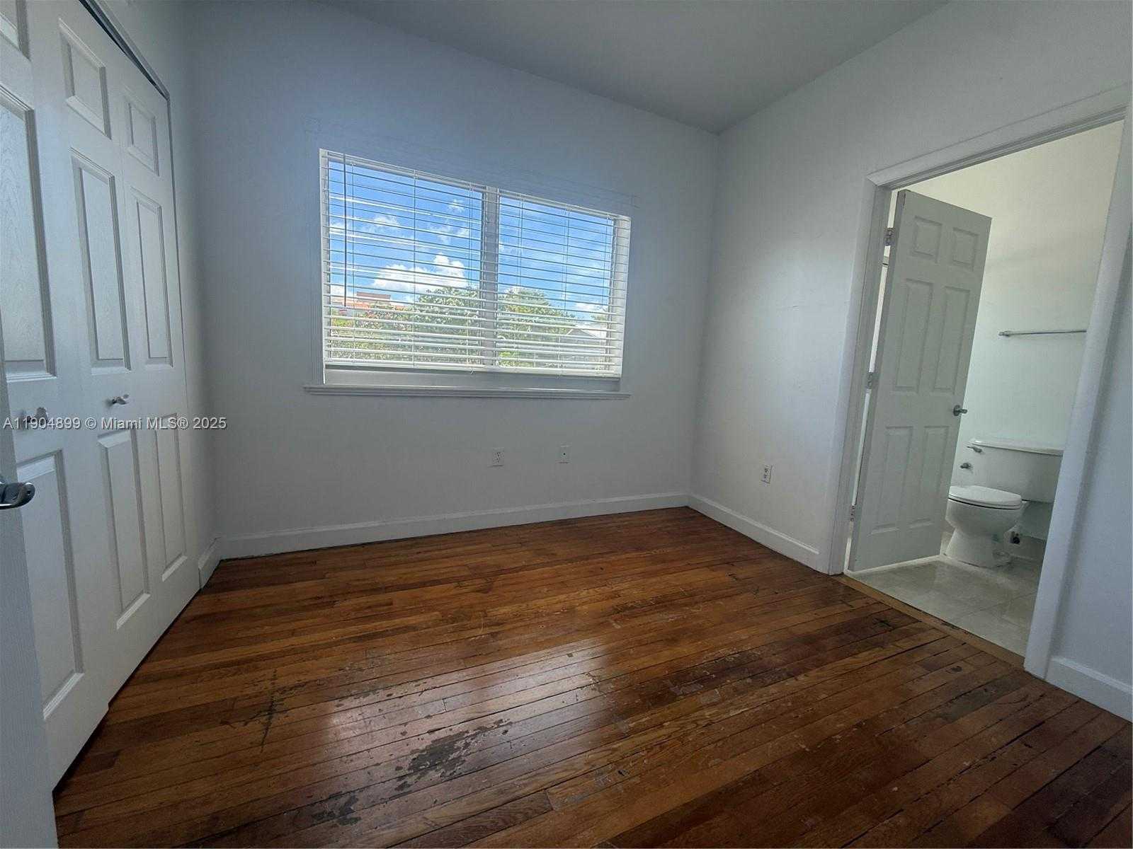 Small Image of 223 CALABRIA AVE #10, Coral Gables Number 12