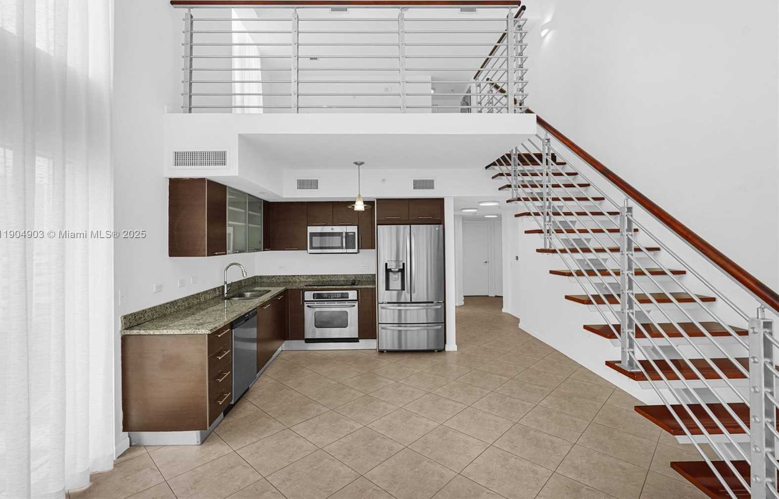 Small Image of 41 SOUTH EAST 5TH ST #816, Miami Number 17