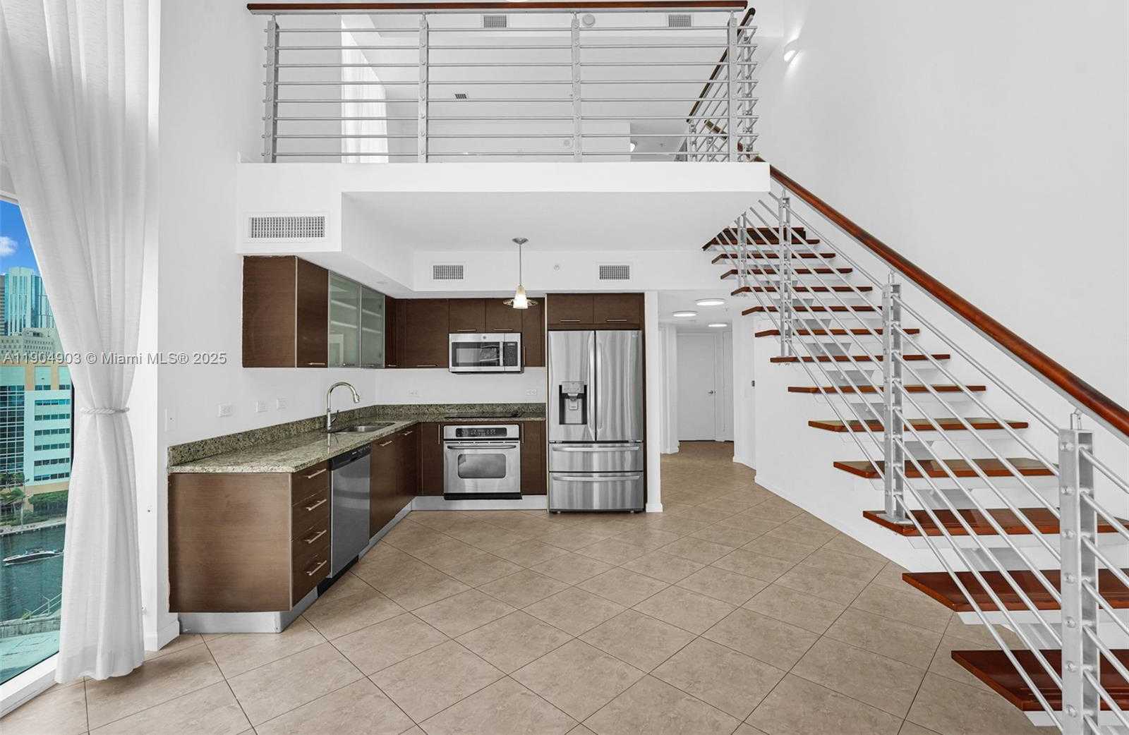 Small Image of 41 SOUTH EAST 5TH ST #816, Miami Number 19