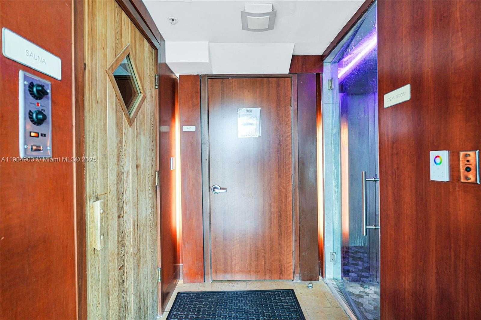 Small Image of 41 SOUTH EAST 5TH ST #816, Miami Number 45