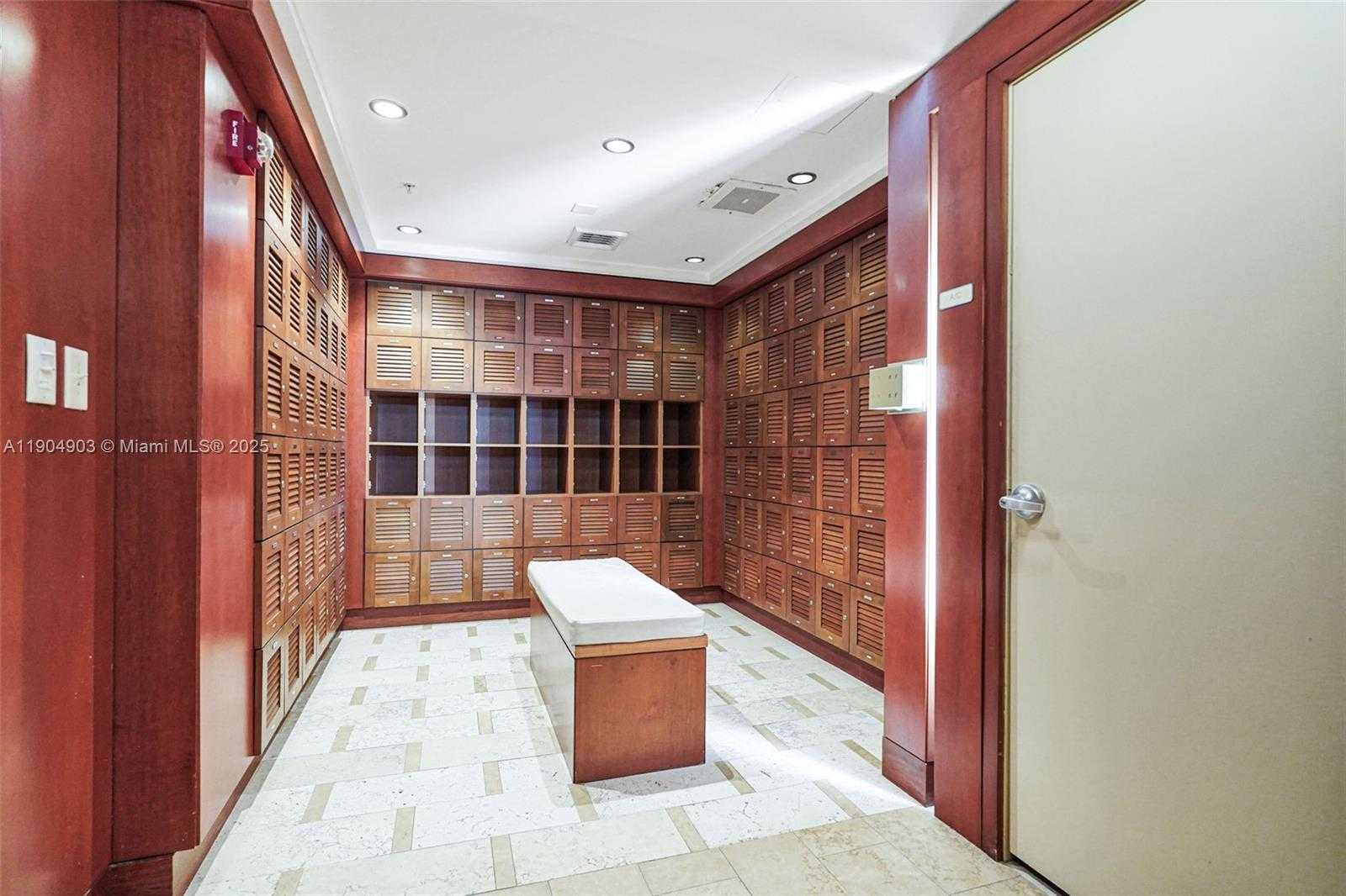 Small Image of 41 SOUTH EAST 5TH ST #816, Miami Number 48