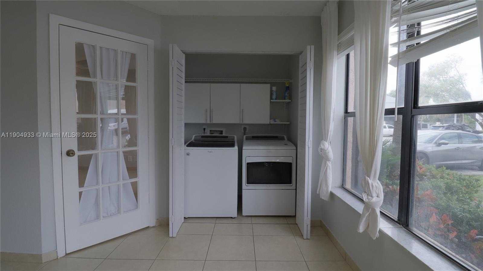 Small Image of 2846 SOUTH UNIVERSITY DR #4104, Davie Number 4
