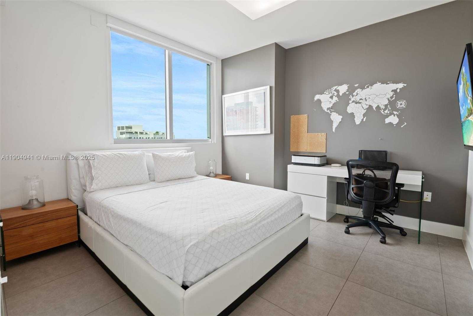 Small Image of 92 SOUTH WEST 3RD ST #3809, Miami Number 10