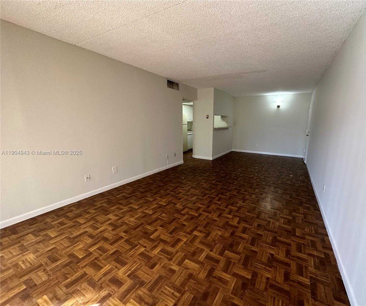 Small Image of 5995 WASHINGTON ST #232, Hollywood Number 3