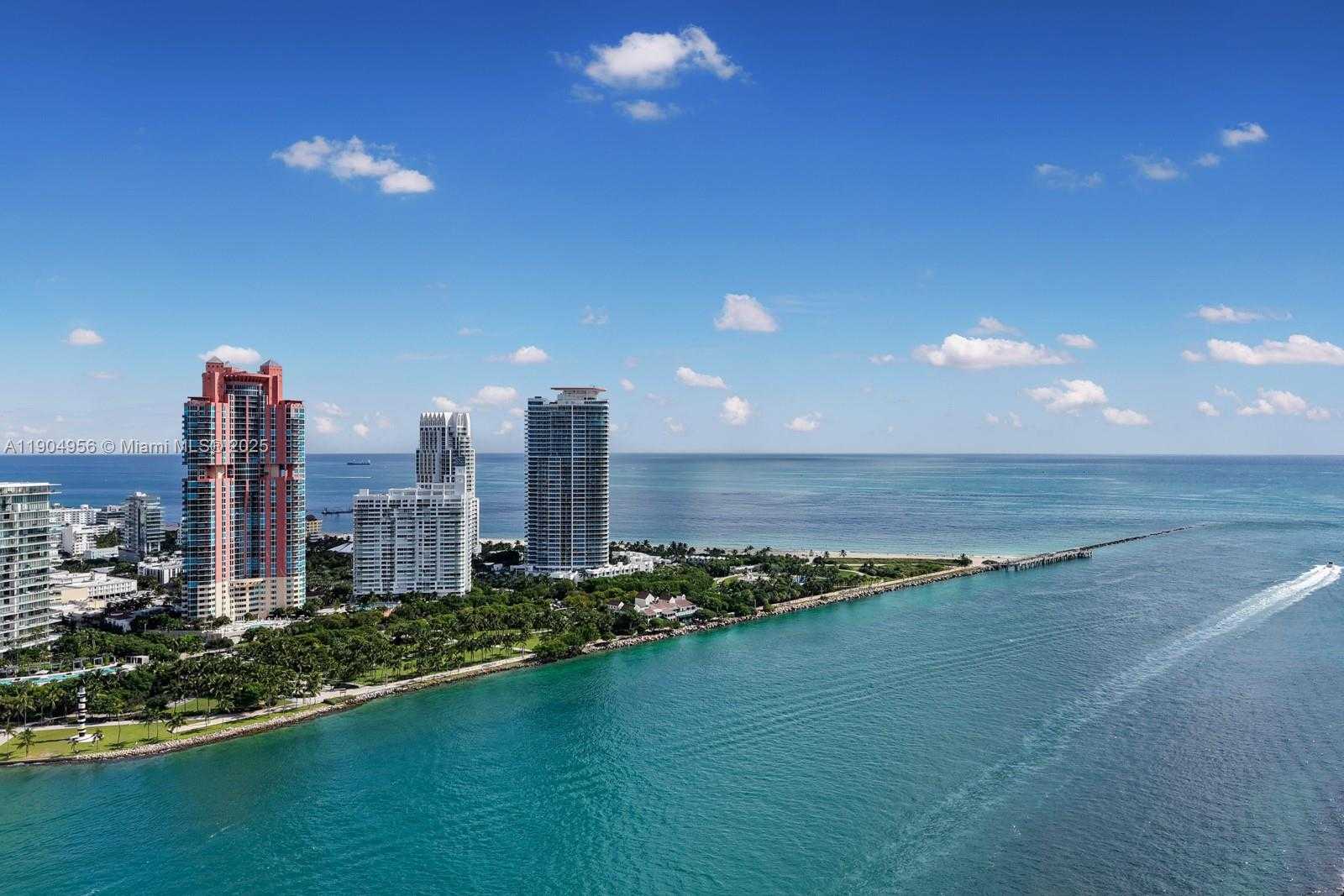 Small Image of 300 SOUTH POINTE DR #1603, Miami Beach Number 12